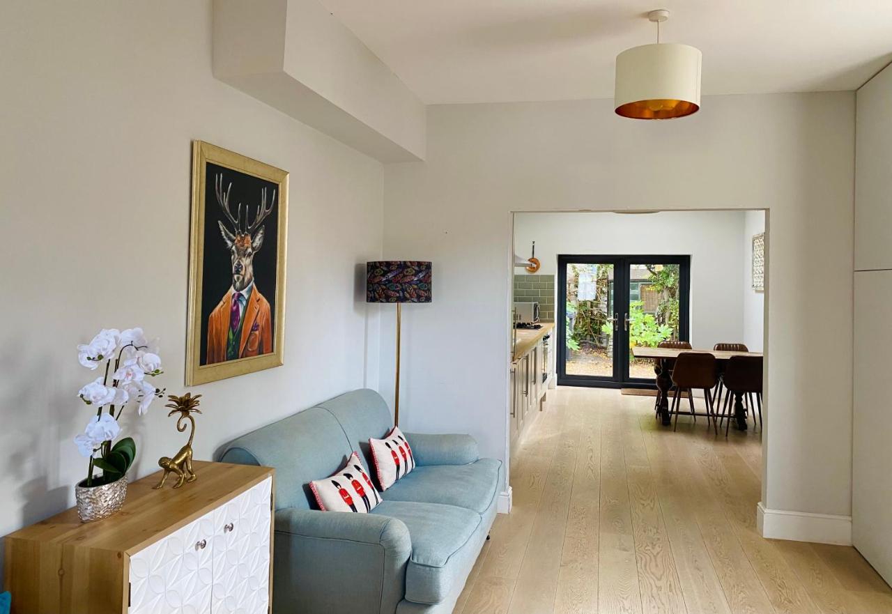 Delightful 2 Bedroom House Central Windsor Exterior foto