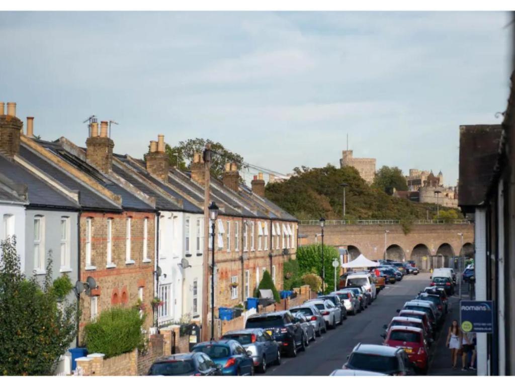 Delightful 2 Bedroom House Central Windsor Exterior foto