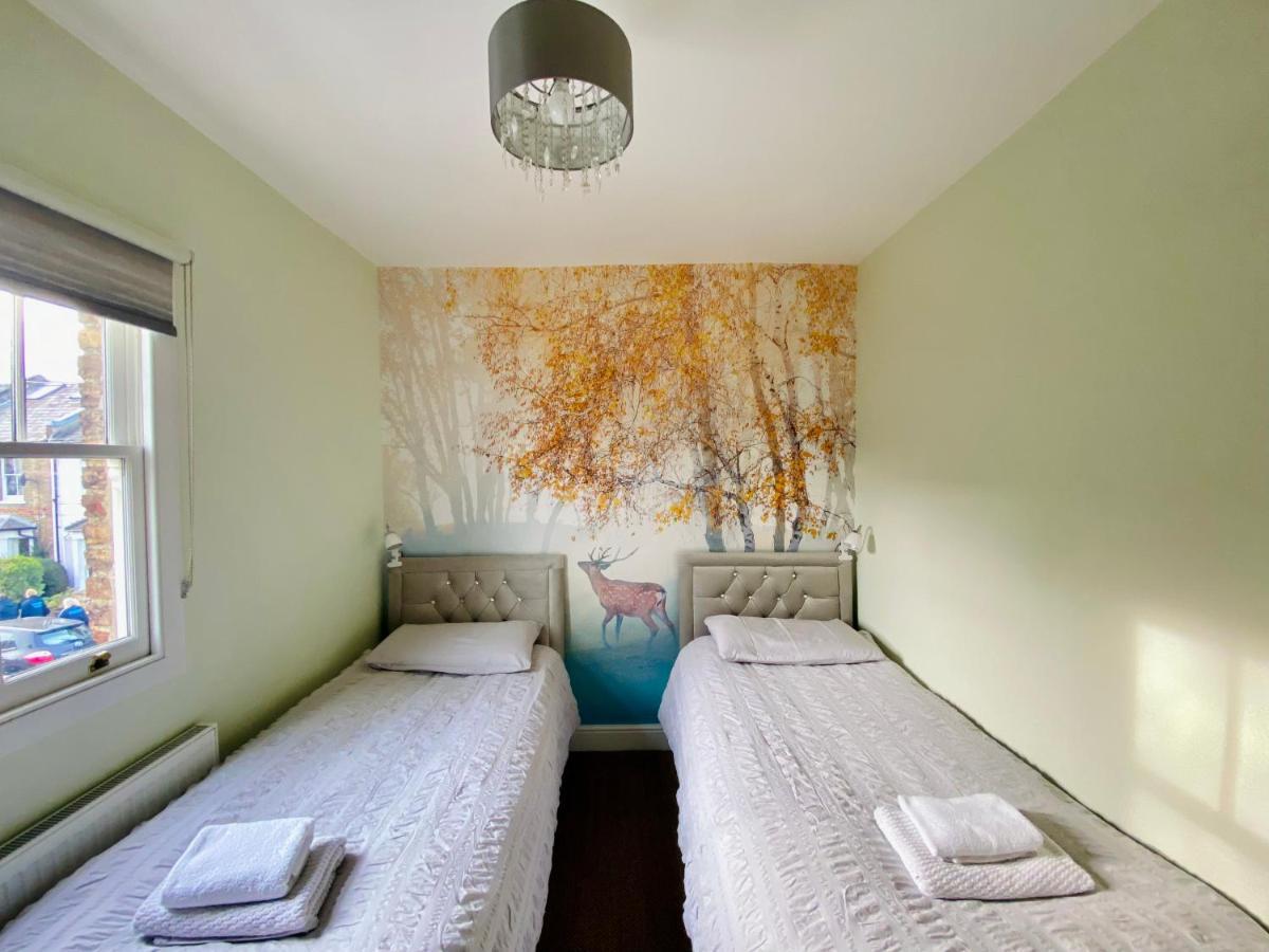 Delightful 2 Bedroom House Central Windsor Exterior foto
